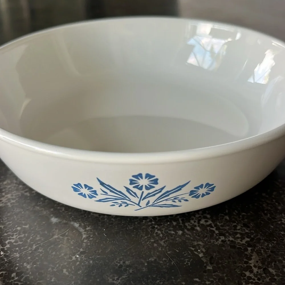 EUC vintage Corning ware p-83-b Blue Cornflower 6.5” 10” with handle
